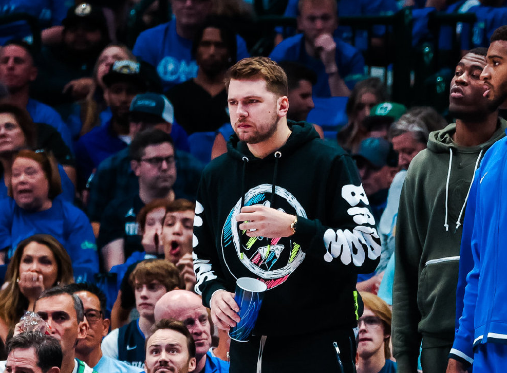 开云体育 -亚冠倒计时，犹他爵士国际比赛日战术微调，细节引发关注，目标明确，球探报告显示潜力(2024尤伯杯比决赛战术分析)