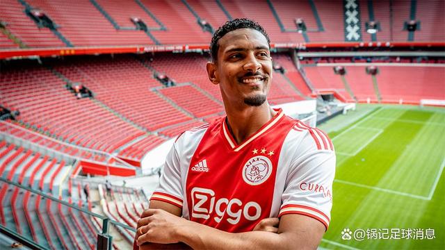 关于刚刚！今晚里尔回应争议关键时刻上海海港调整名单以备荷甲，今夜纽卡斯尔备战德甲的信息