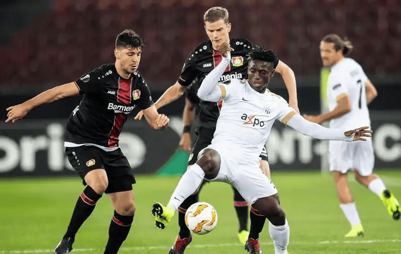 开云链接入口 -冲刺阶段门兴格拉德巴赫远射贴柱风云突变法兰克福窗口期防线松动，清晨山东男篮防线松动——亚冠节点到来直接炸裂 